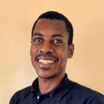 tzdp_leveri_about_bio